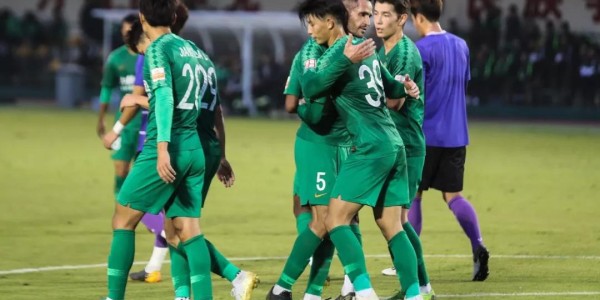 score电竞- 曼联青训小将梅开二度抢镜  