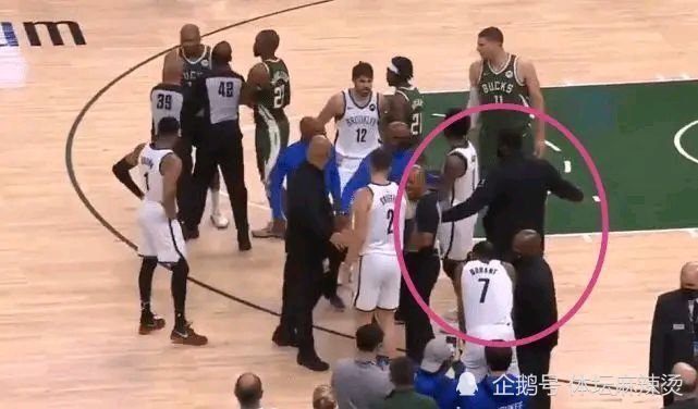  罗马关键战失分，争四形势严峻  